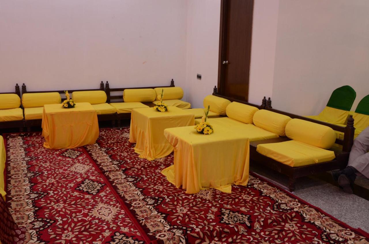 Arsh Residency Hotel Lucknow Bagian luar foto